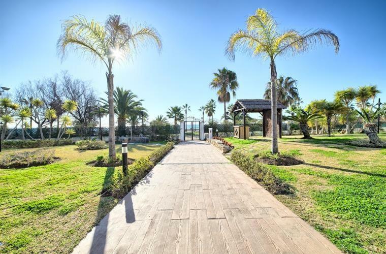 Apartemen Front In Puerto Banus Marbella